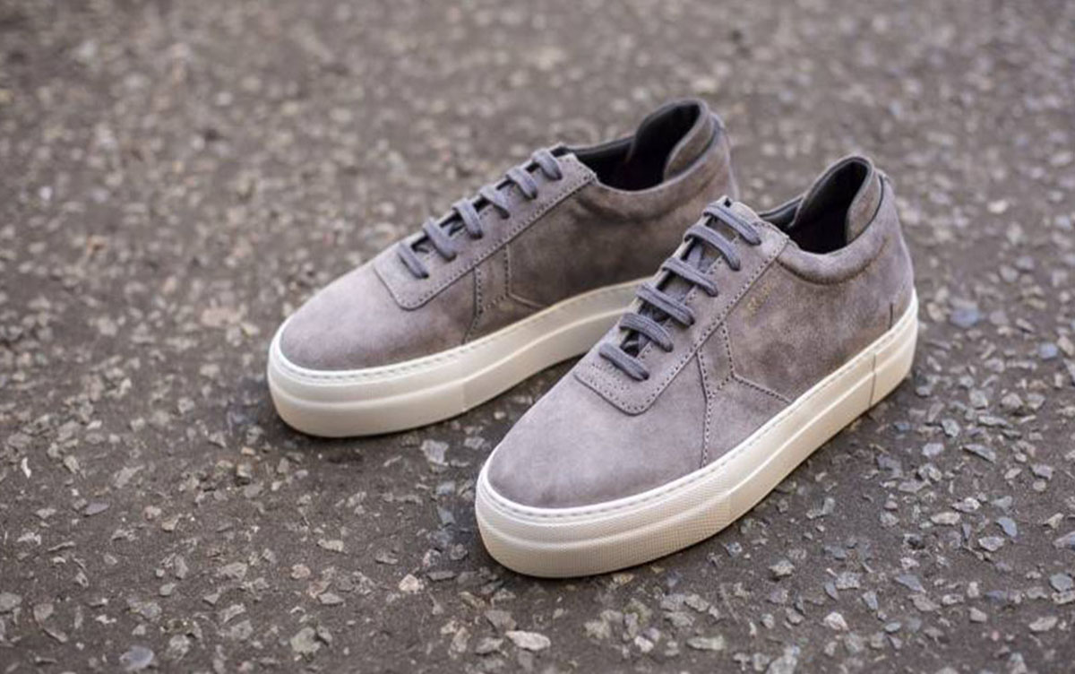 Sneaker